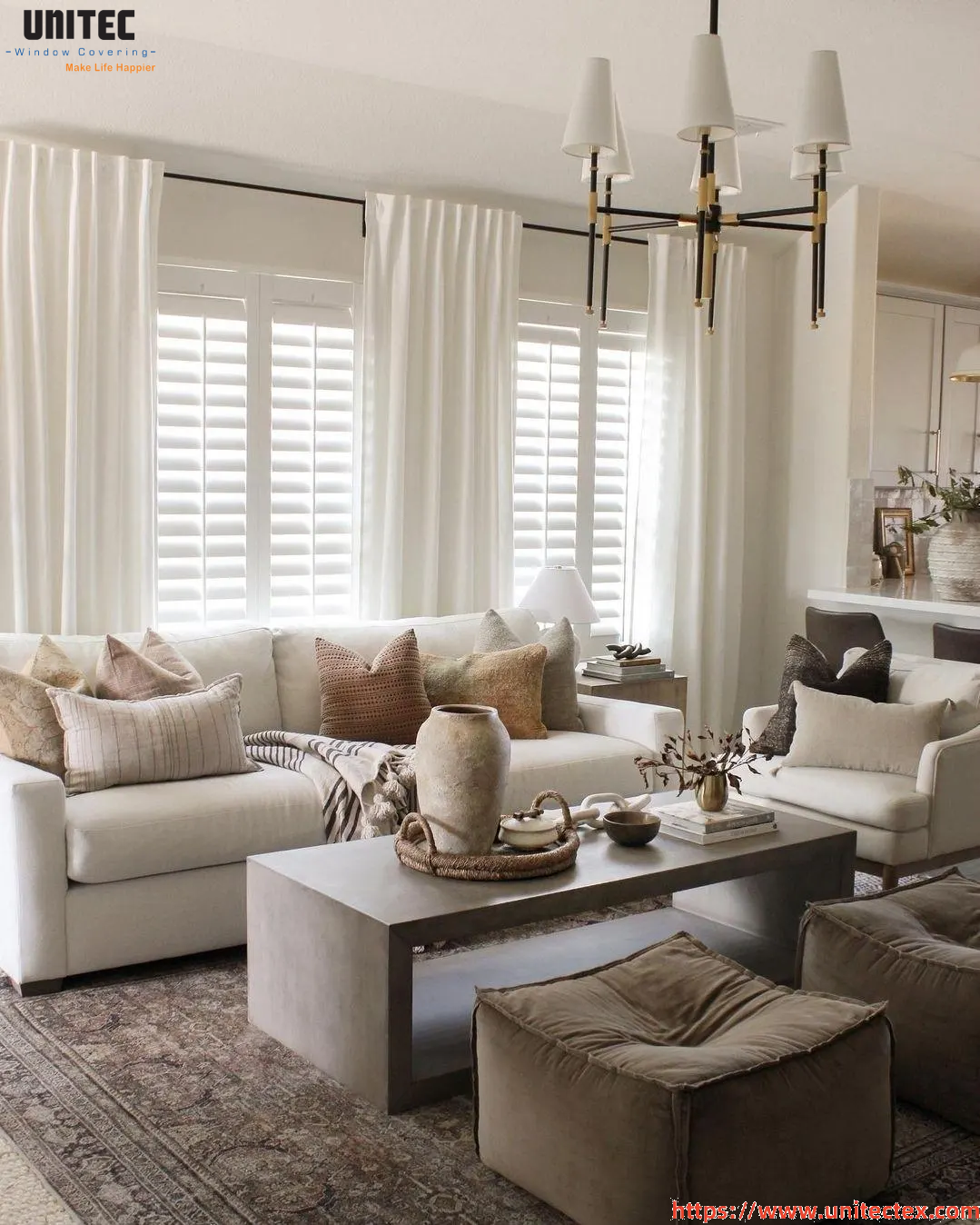 Trendy Window Treatments for Living Rooms