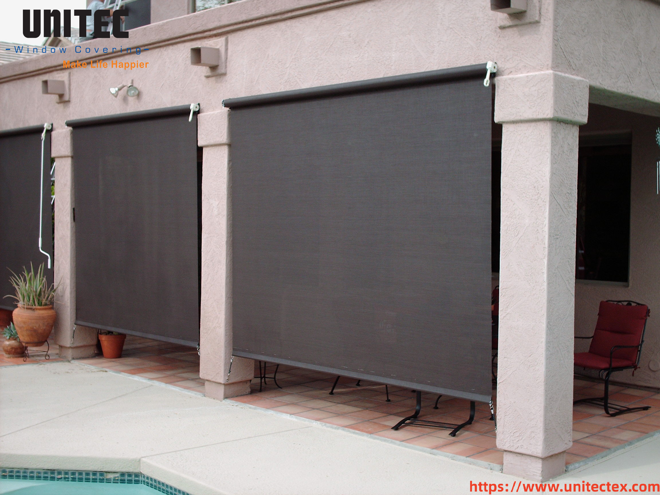 vertical blinds which way