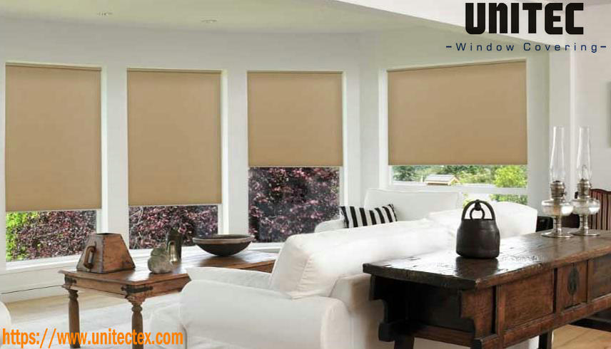 cortinas de enrolar escurecidas