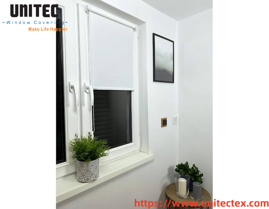 White Roller curtain in Office